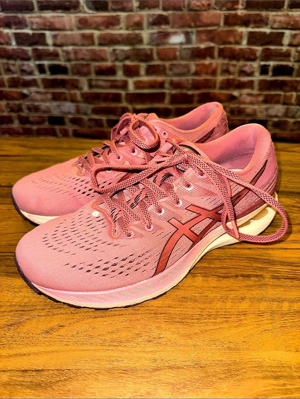 ASICS GEL-NIMBUS 24 Women's Pink US 9.5 Athletic Shoes Sneakers